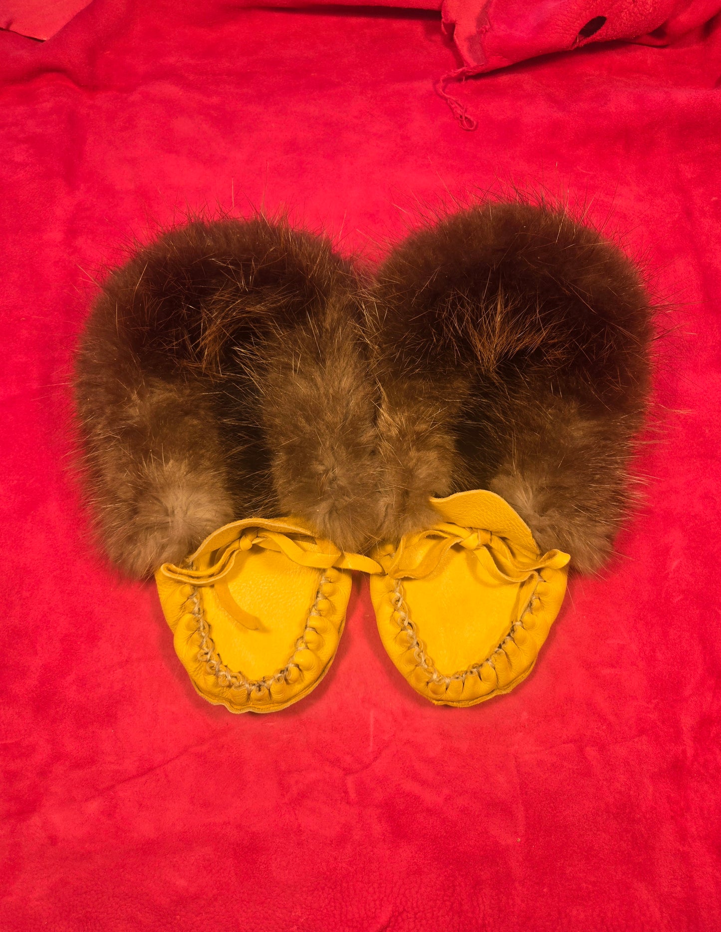 Gold Moccasins Size 6 With Beaver Fur